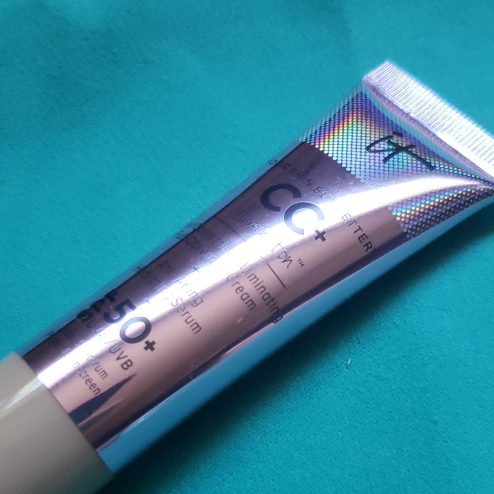 New♥️ It Cosmetics CC Illumination Cream in Light - Picture 4 of 4